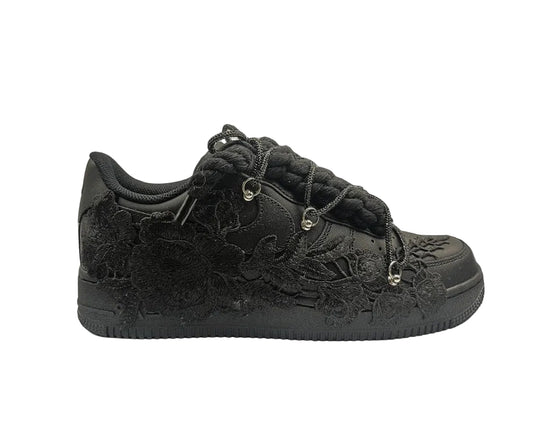 NIKE AIR FORCE 1 ‘07 ‘TRIPLE BLACK’ ‘DIAMOND BLACK ROSE ROPE LACES’