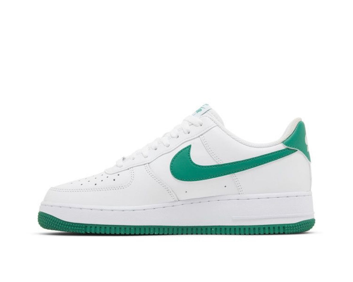 NIKE AIR FORCE 1 ‘07 ‘WHITE MALACHITE’