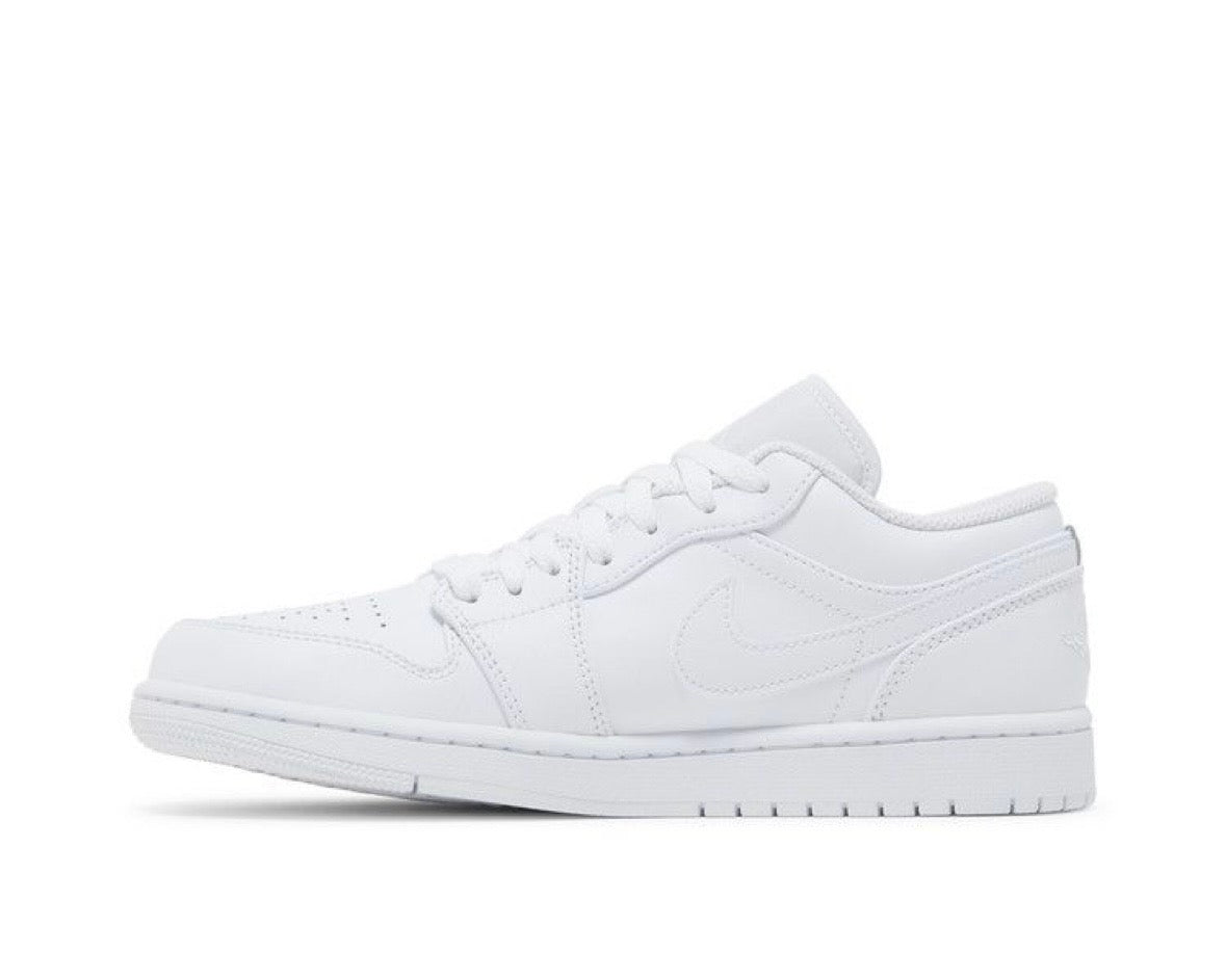 AIR JORDAN 1 LOW ‘TRIPLE WHITE’ 2022