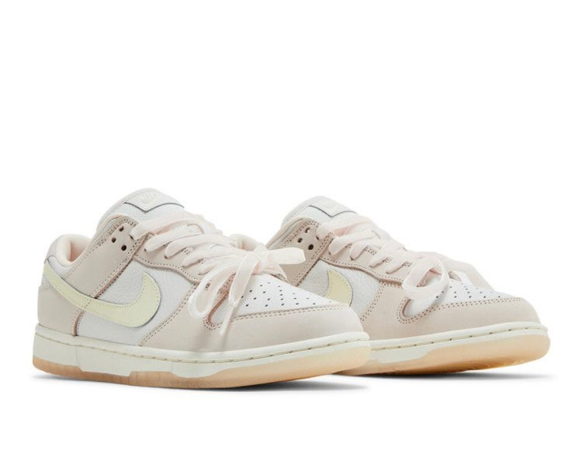NIKE DUNK LOW ‘LIGHT SOFT PINK’