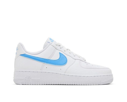 NIKE AIR FORCE 1 ‘07 SE NEXT NATURE ‘WHITE UNIVERSITY BLUE’