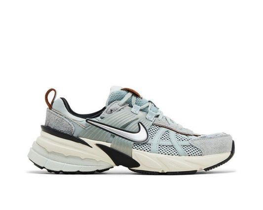 NIKE V2K RUN ‘LIGHT PUMICE’