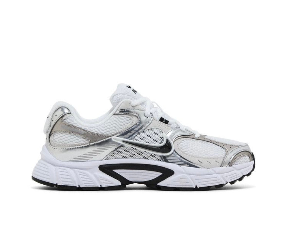 NIKE V5 RNR ‘VAST GREY’