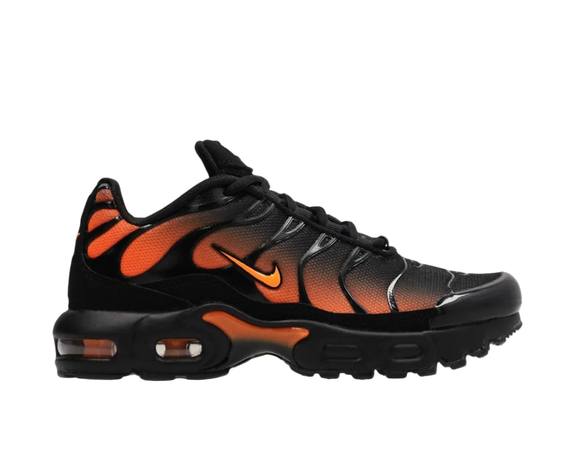 NIKE AIR MAX PLUS TN GS ‘BLACK TOTAL ORANGE’