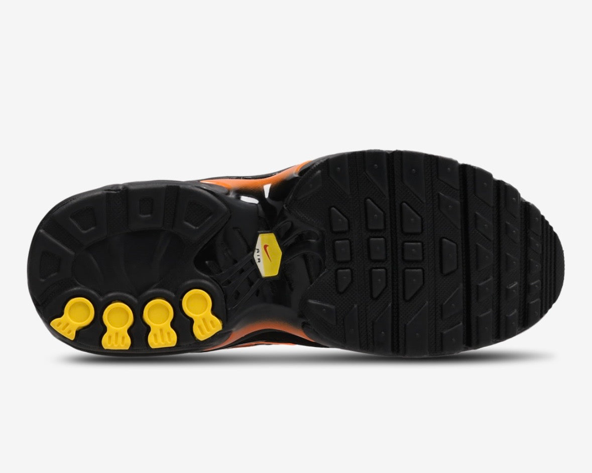 NIKE AIR MAX PLUS TN GS ‘BLACK TOTAL ORANGE’