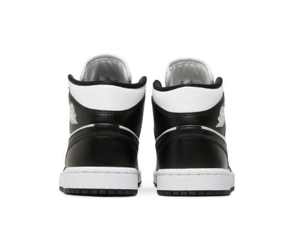 AIR JORDAN 1 MID ‘PANDA’