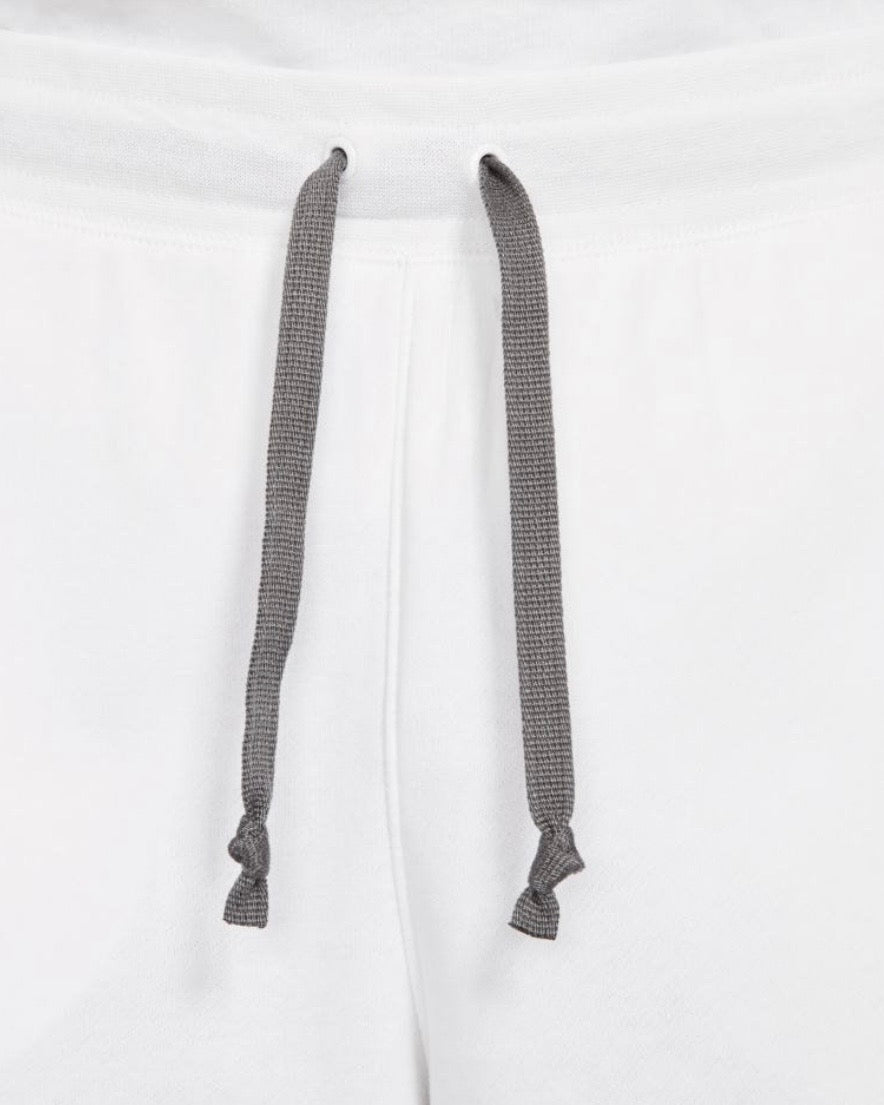 NIKE SPORTSWEAR ALUMNI SHORTS ‘WHITE BLACK’