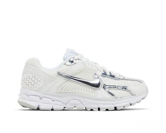 NIKE AIR ZOOM VOMERO 5 ‘CHROME TOE’