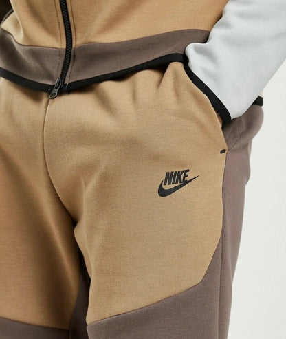 NIKE SPORTSWEAR TECH FLEECE JOGGER ‘DARK DRIFTWOOD’