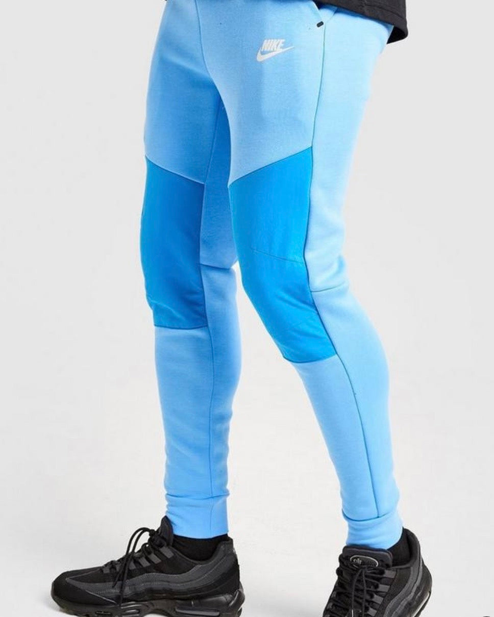 NIKE TECH FLEECE JOGGERS ‘UNIVERSITY BLUE LIGHT PHOTO BLUE’