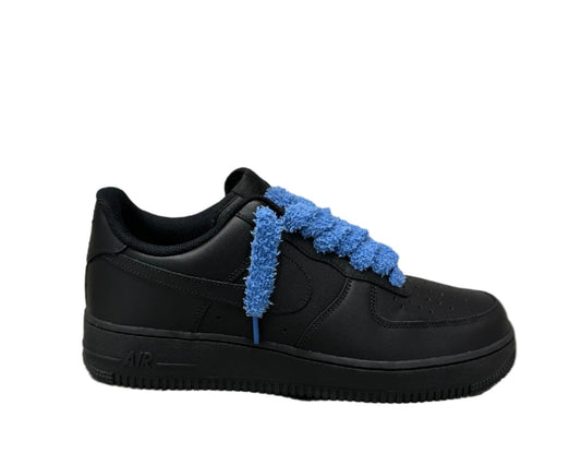 NIKE AIR FORCE 1 ‘07 ‘TRIPLE BLACK FLUFFY LACES BLUE’