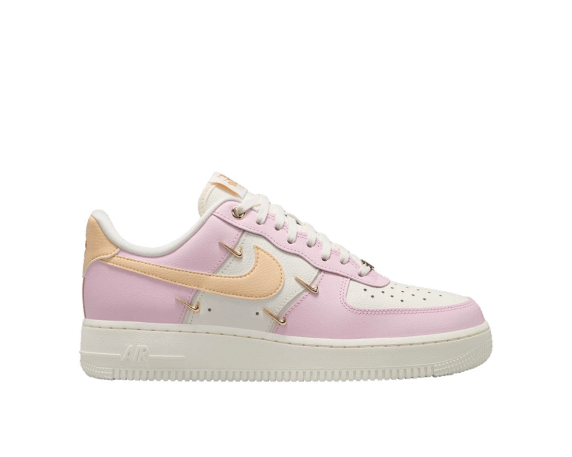 NIKE AIR FORCE ‘07 LX ‘MINI SWOOSH - PINK FOAM’
