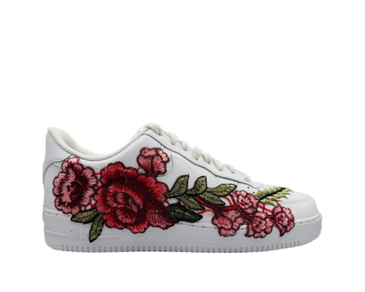 NIKE AIR FORCE 1 LOW ‘07 TRIPLE WHITE ‘ROSE’