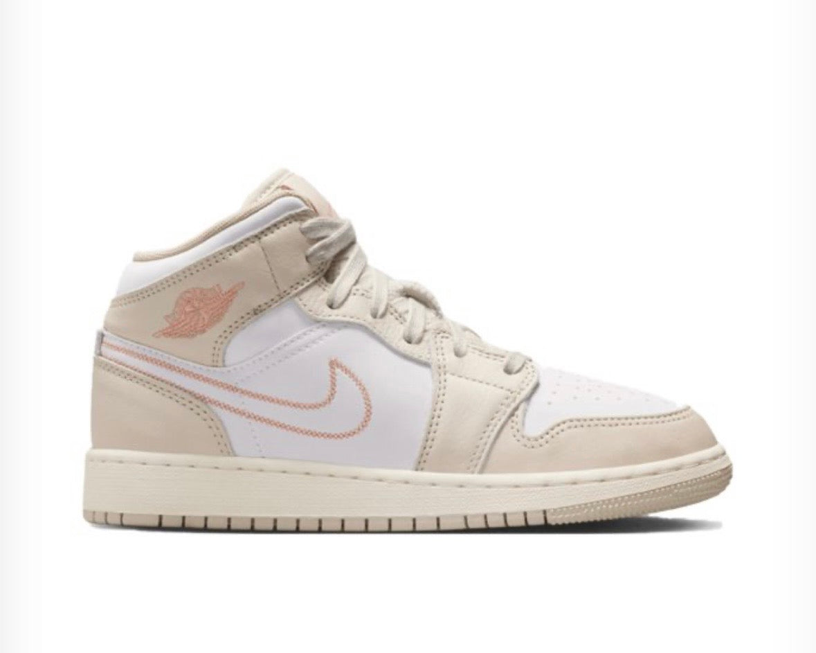 AIR JORDAN 1 MID SE GS ‘SAND DRIFT WHITE MADDER ROOT’
