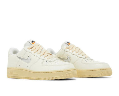 NIKE AIR FORCE 1 ‘07 LX WMNS ‘COCONUT MILK’