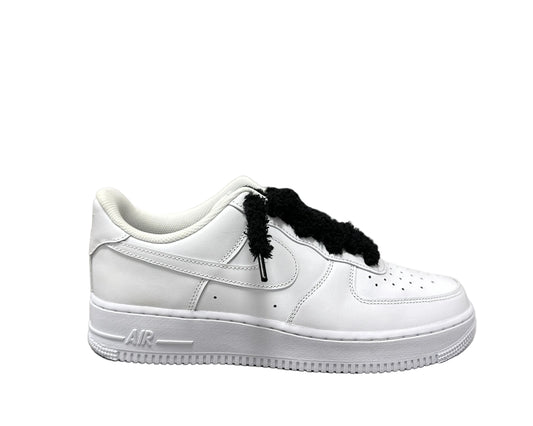 NIKE AIR FORCE 1 ‘TRIPLE WHITE FLUFFY LACES BLACK’