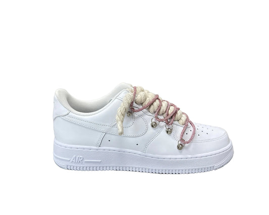 NIKE AIR FORCE 1 ‘07 ‘TRIPLE WHITE ‘DIAMOND ROPE LACE BEIGE PINK’