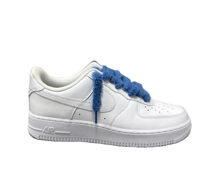 NIKE AIR FORCE 1 ‘07 ‘TRIPLE WHITE FLUFFY LACES BLUE’
