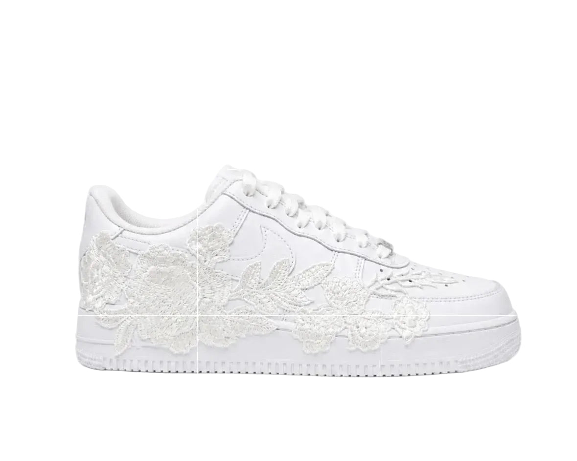 NIKE AIR FORCE 1 ‘07 ‘TRIPLE WHITE’ ‘WHITE ROSE’