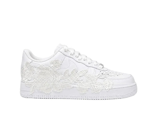 NIKE AIR FORCE 1 ‘07 ‘TRIPLE WHITE’ ‘WHITE ROSE’